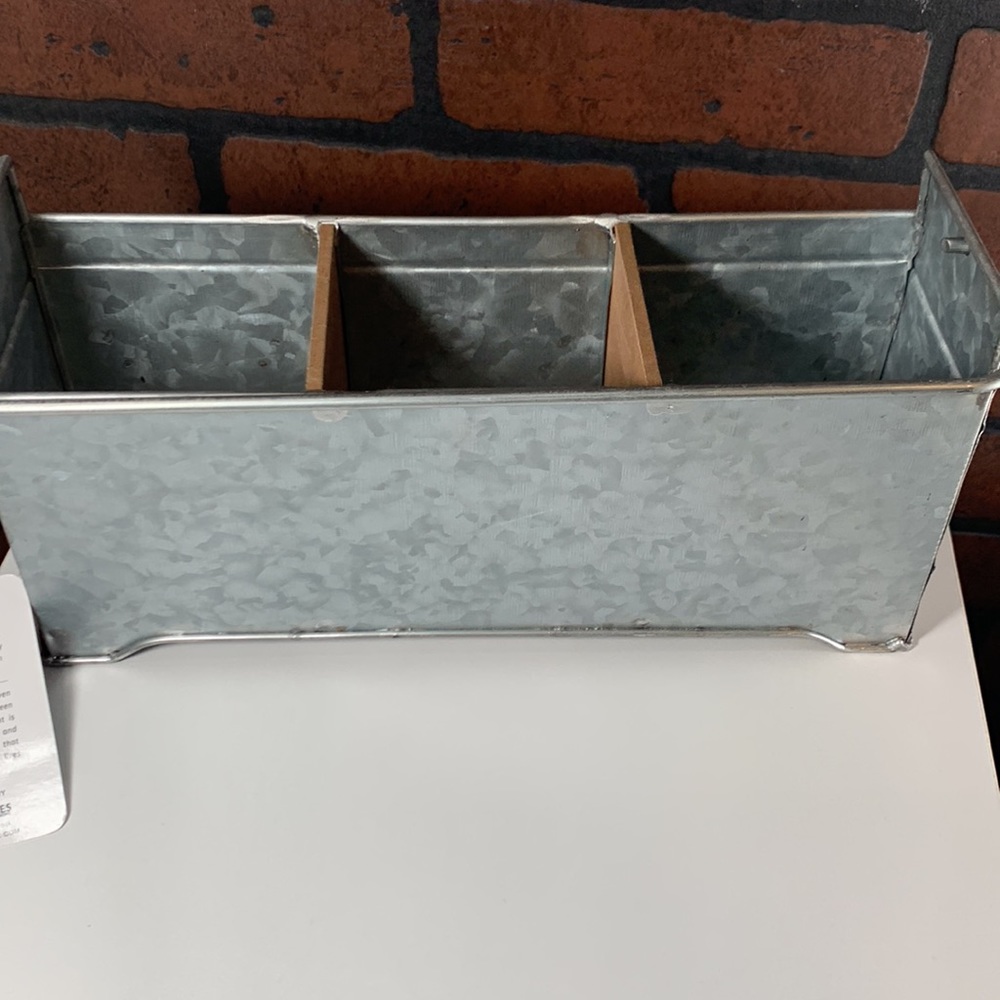 Rae Dunn PENCILS and PENS holder - Picture 7 of 11